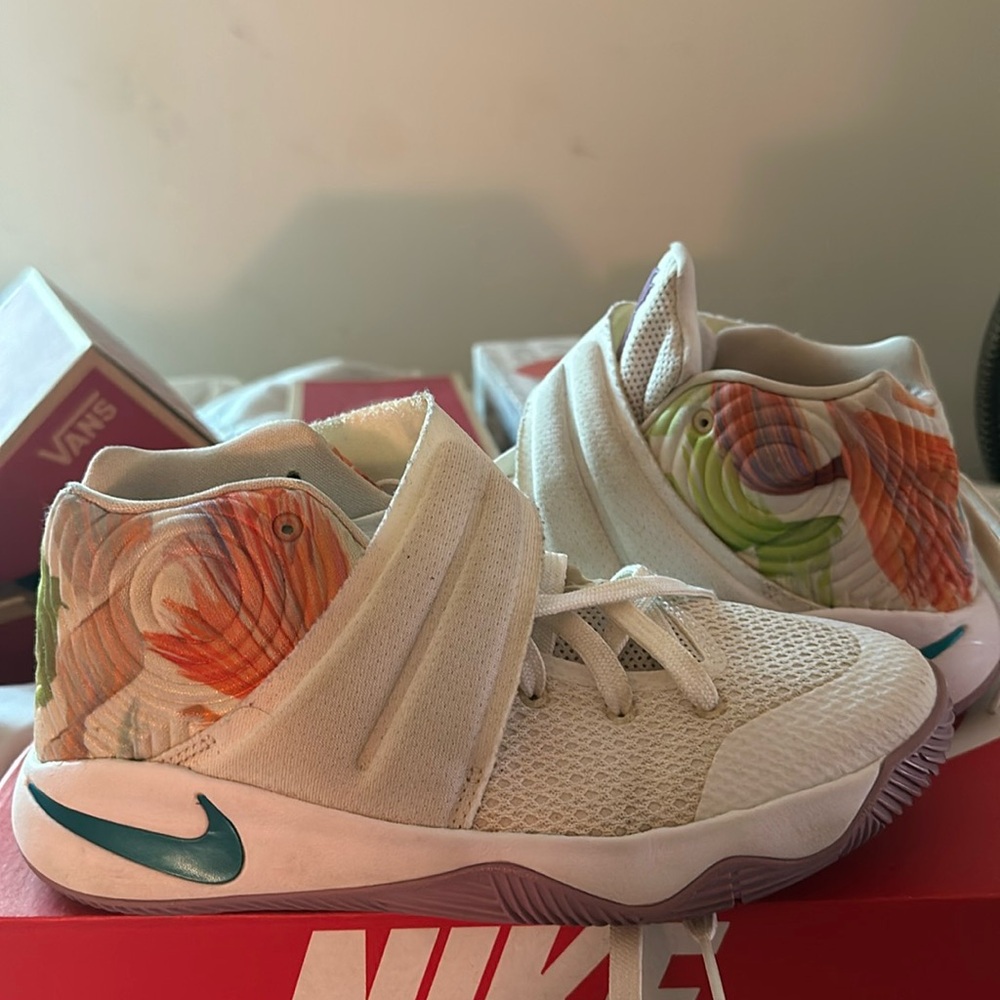 kyrie basketball shoes